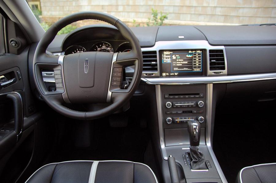  Lincoln MKZ 2010 года  (фото 61 из 211)